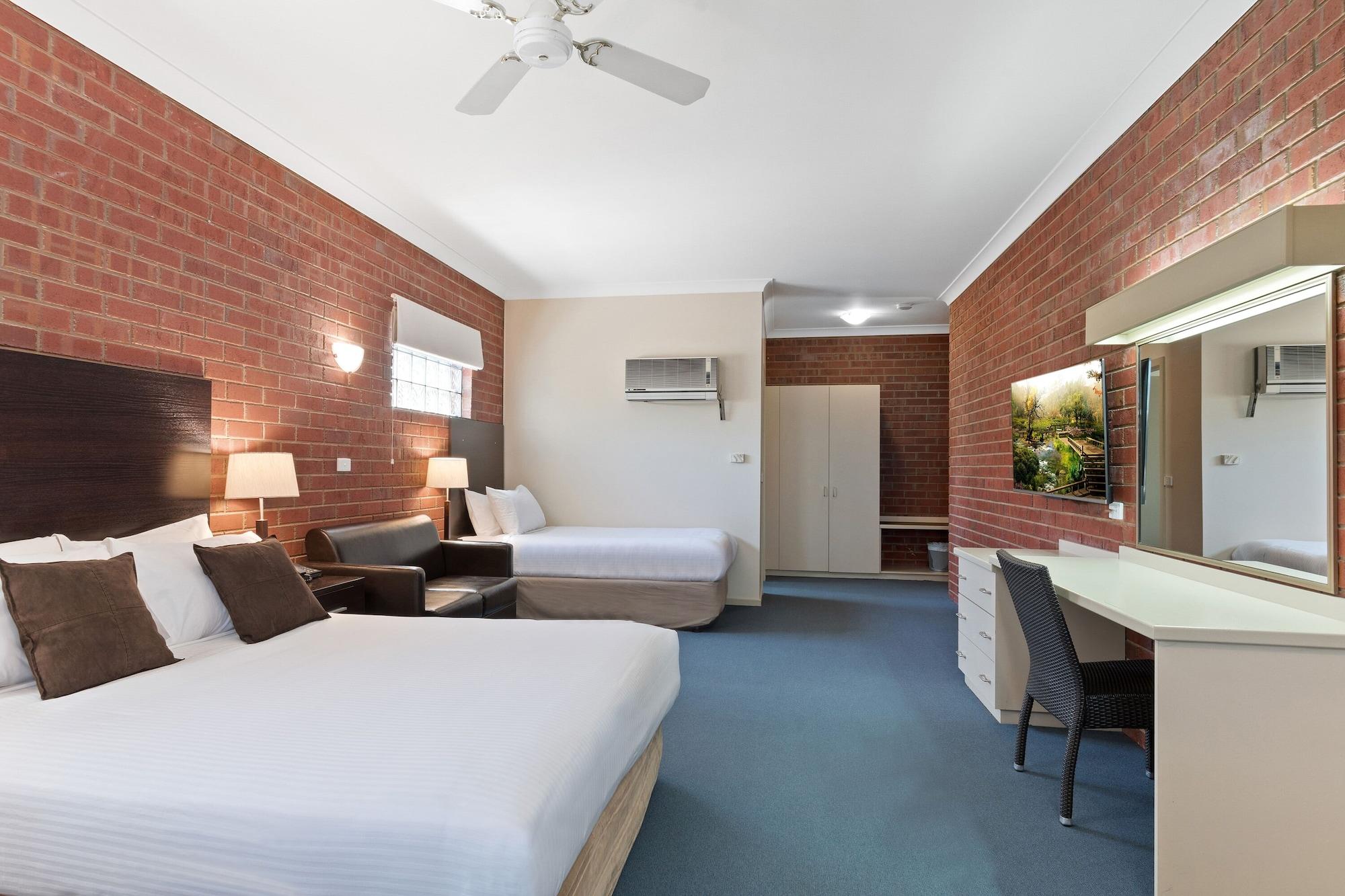 Burke And Wills Motor Inn スワン・ヒル エクステリア 写真