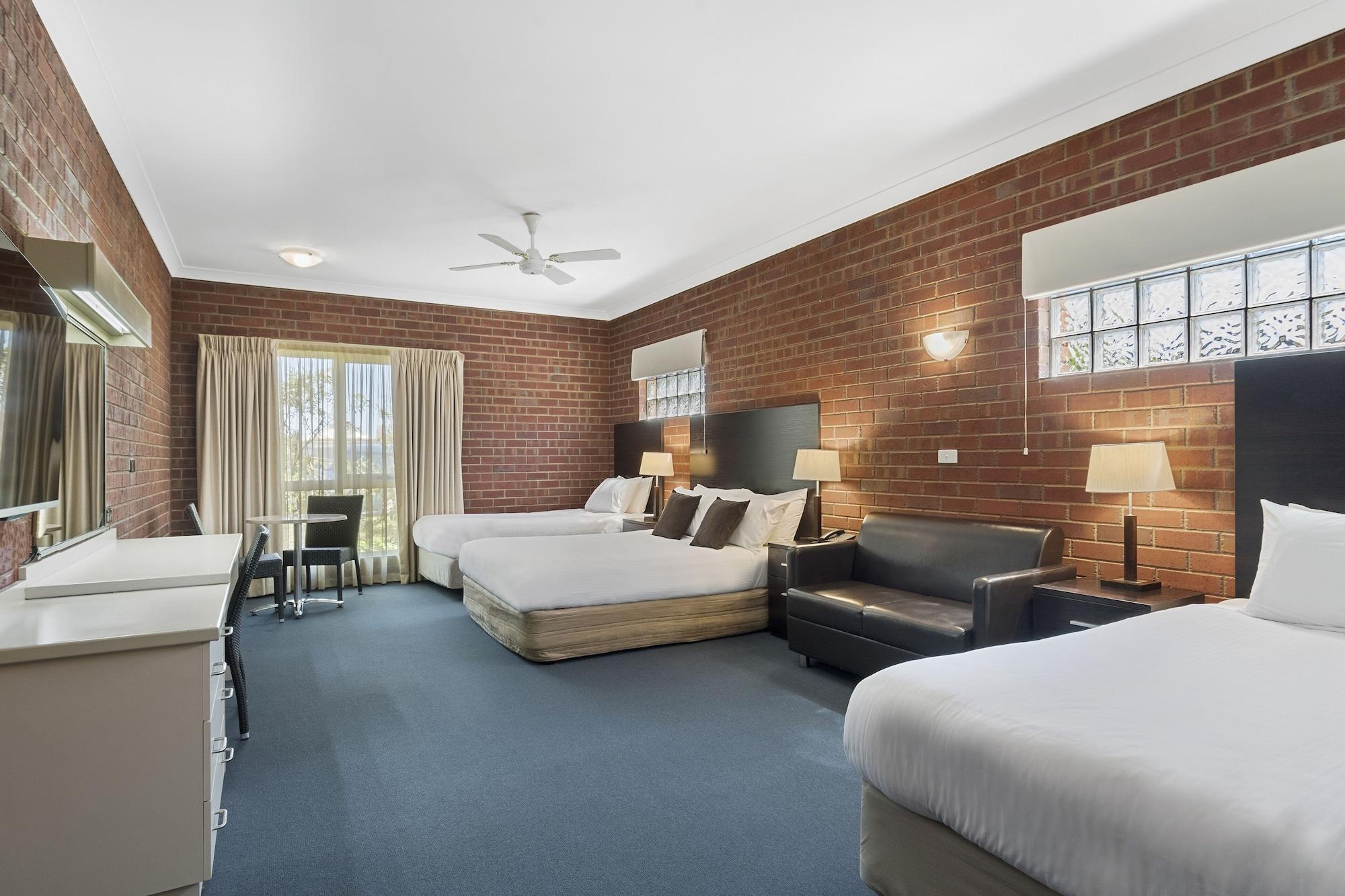 Burke And Wills Motor Inn スワン・ヒル エクステリア 写真