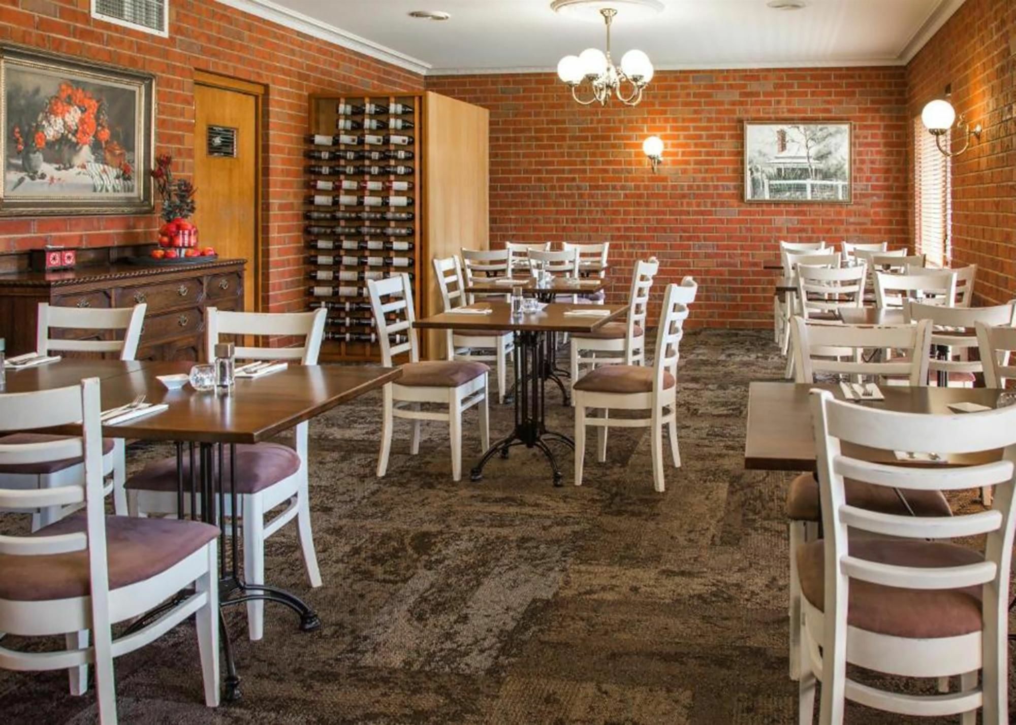 Burke And Wills Motor Inn スワン・ヒル エクステリア 写真